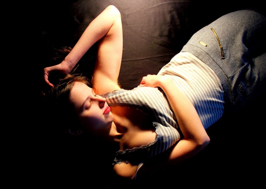 Ich hab seit zwei Jahren Sex mit meinem Vater und bin nun schwanger von ihm!