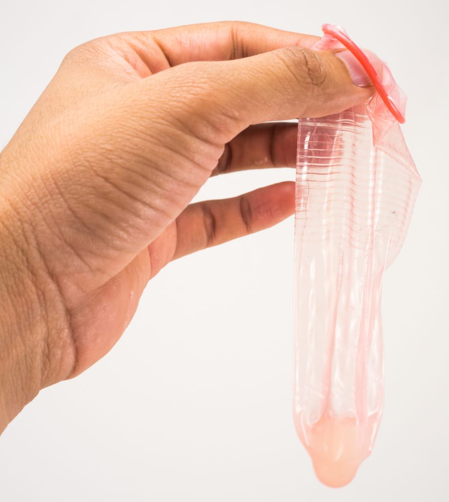 Ins Kondom zu kommen, kann das Krankheiten verursachen?