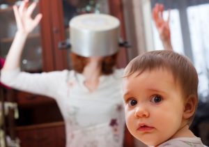 Mutter und Baby: meine Frau ist überfordert, ihre Nerven sind am Ende