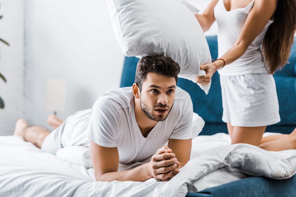 Einseitiger Sex: Er lässt sich von mir beim Sex bedienen, ich bin unbefriedigt (Teil 2)